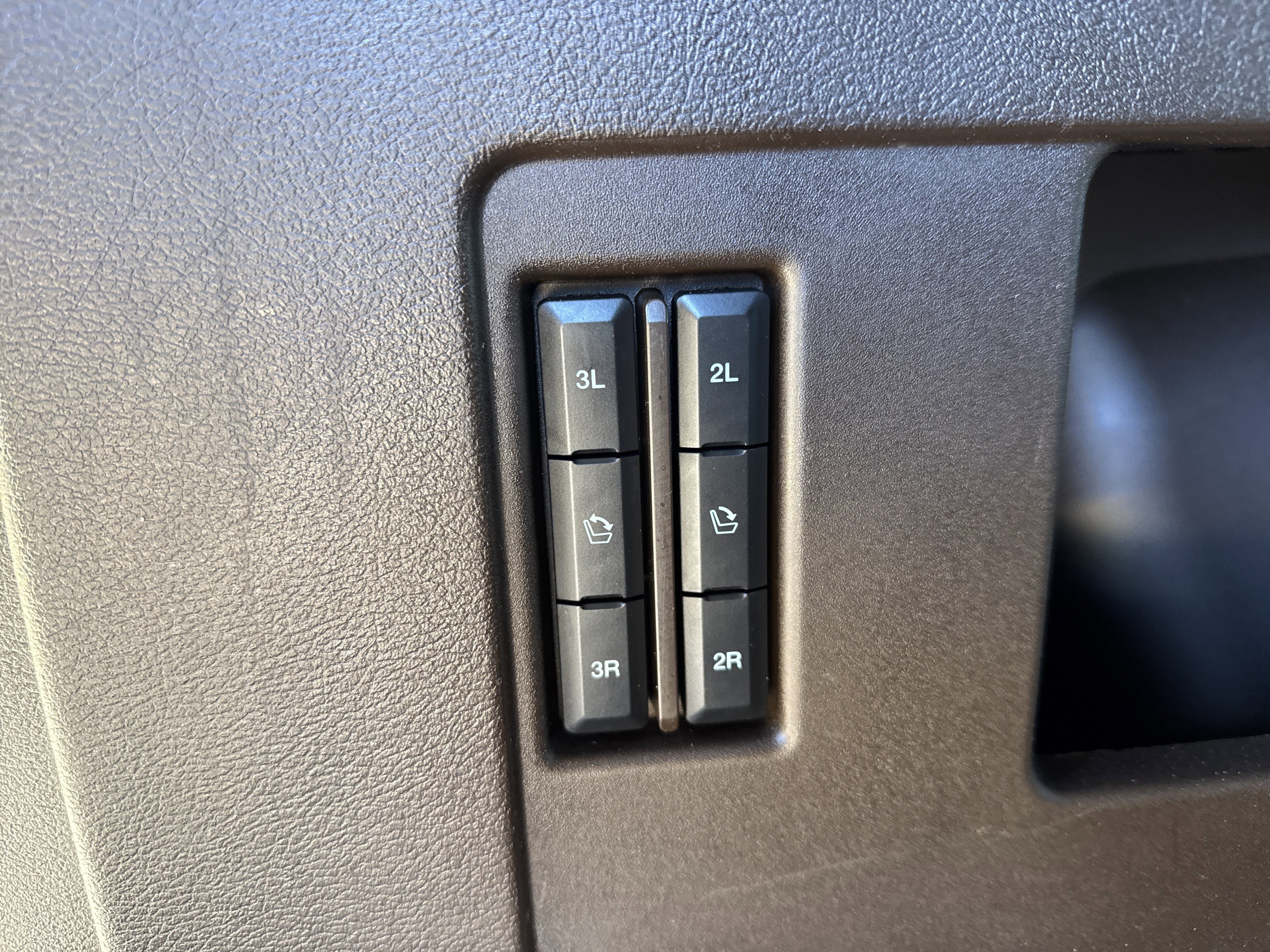 Used 2024 Ford Expedition Max King Ranch image 37