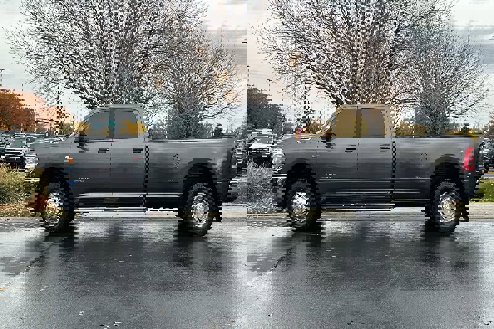 Used 2022 RAM 3500 Big Horn w/ Level C Equiment Group image 5