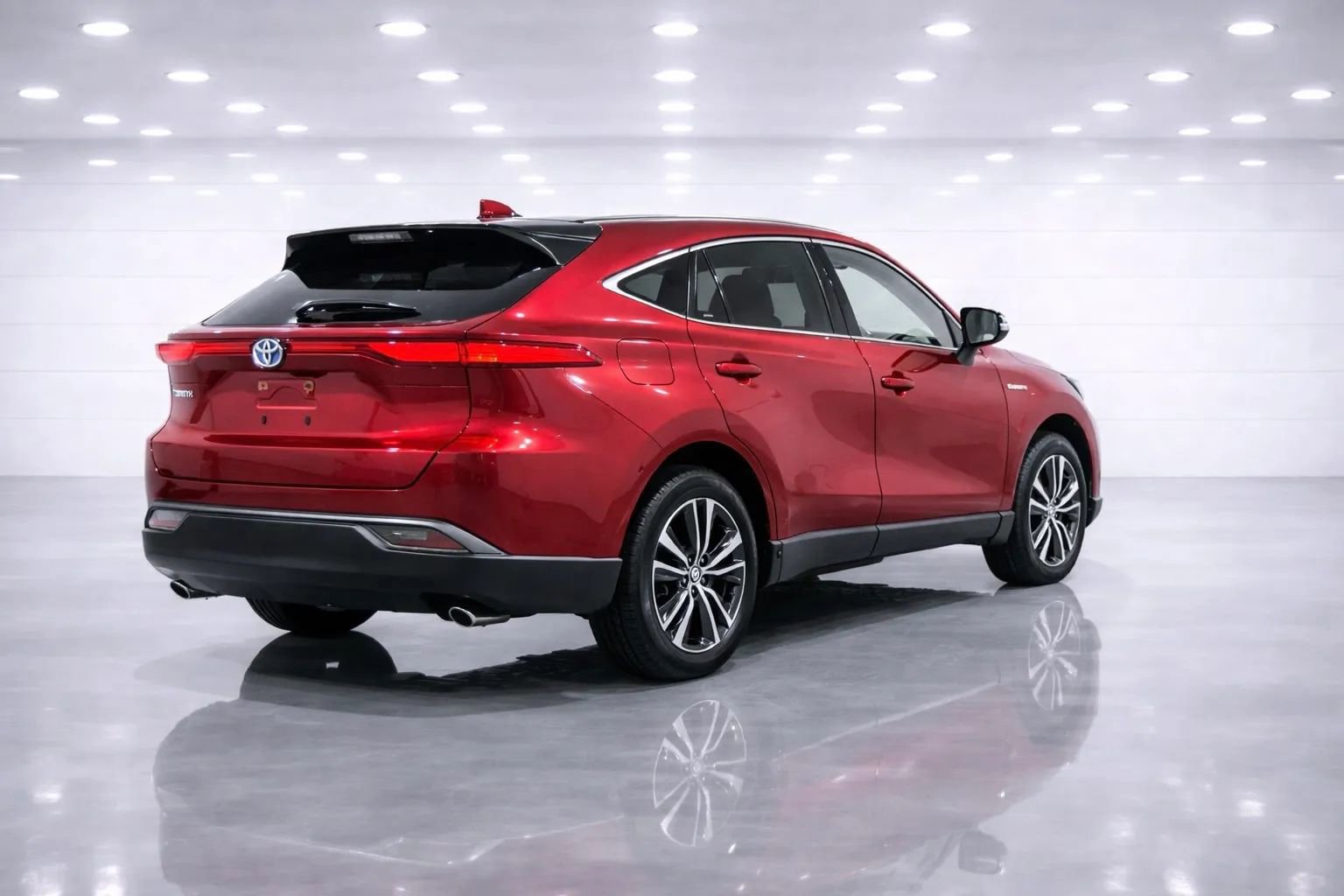 Used 2021 Toyota Venza LE image 5