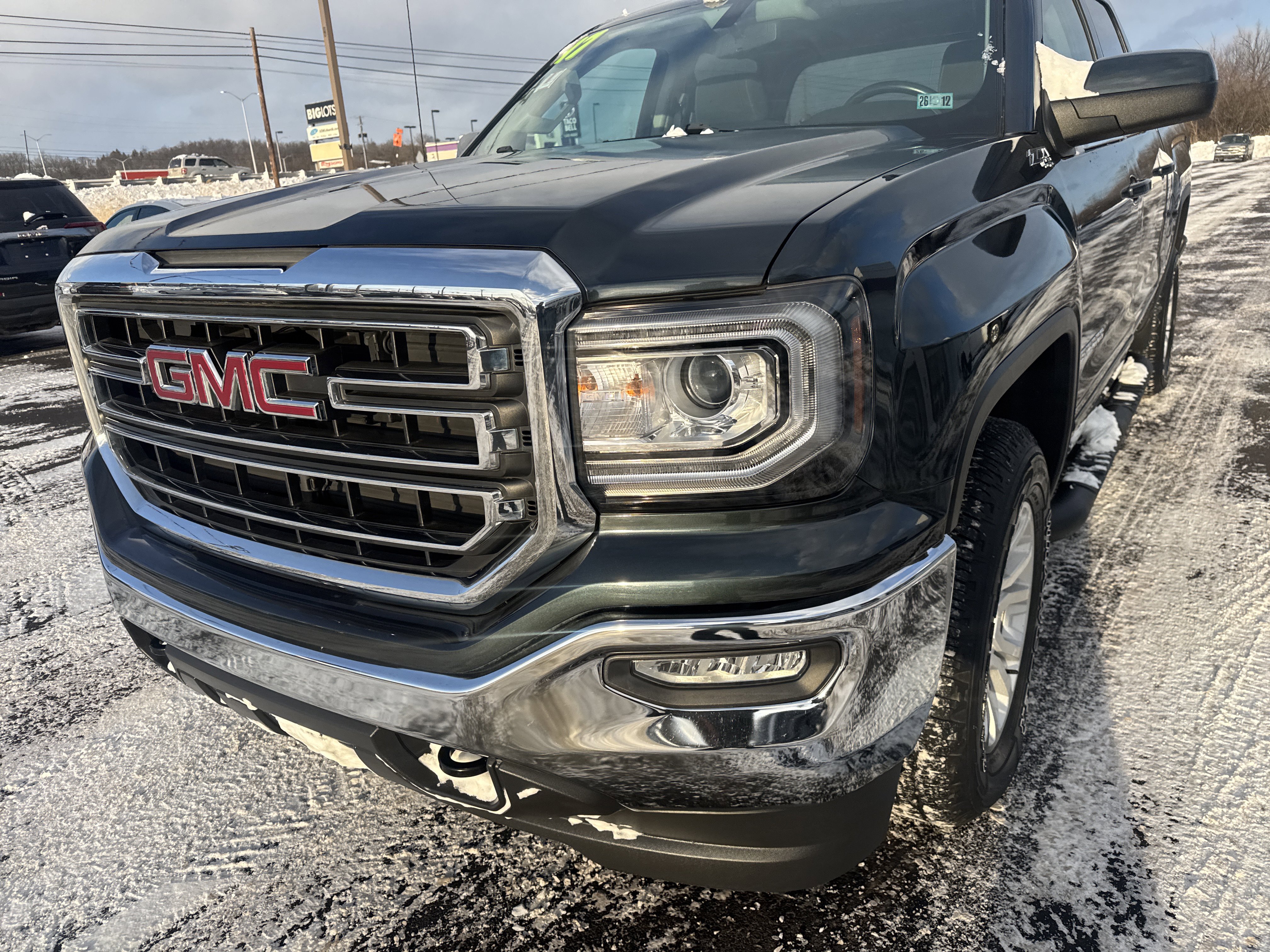 Used 2017 GMC Sierra 1500 SLE w/ SLE Value Package image 10