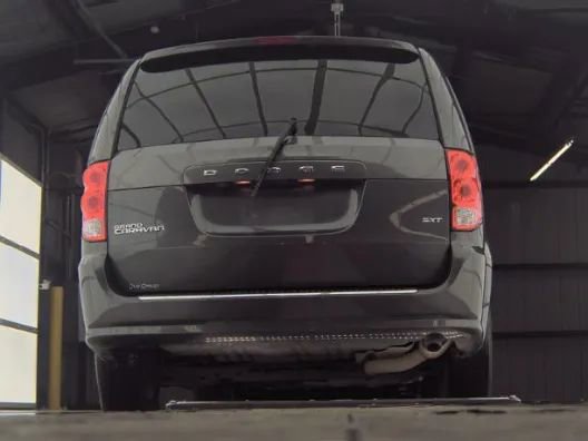Used 2020 Dodge Grand Caravan SXT image 7