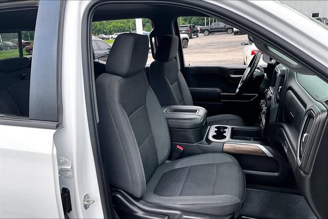 Used 2022 Chevrolet Silverado 1500 LT Trail Boss w/ Convenience Package II AWD/4WD image 30