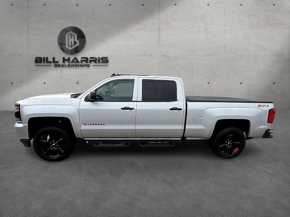 Used 2017 Chevrolet Silverado 1500 LTZ Z71 w/ Redline Edition image 10