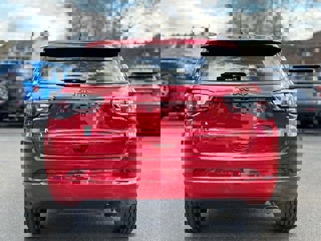 Used 2022 Jeep Compass High Altitude w/ (RED) Package image 5