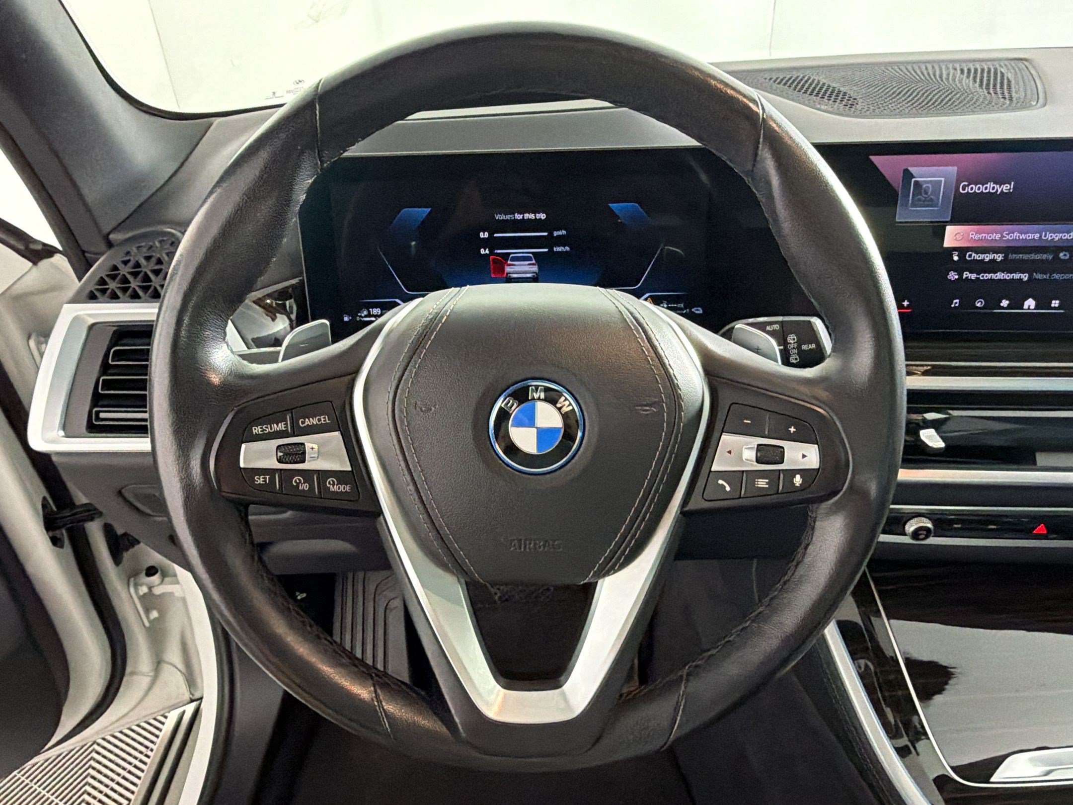 Used 2025 BMW X5 xDrive50e AWD/4WD image 11