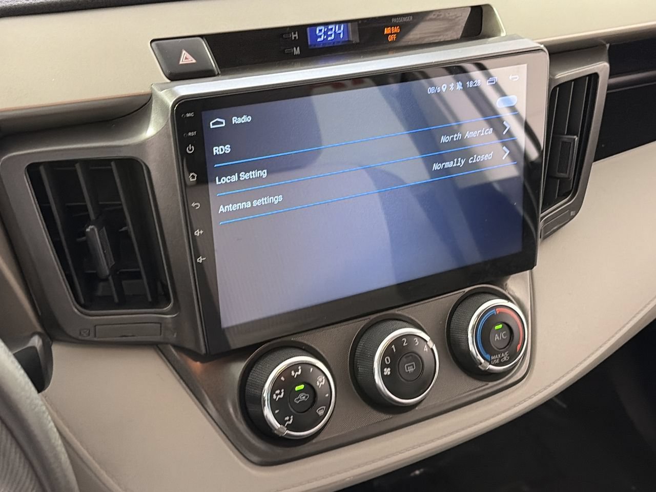 Used 2015 Toyota RAV4 LE FWD image 15