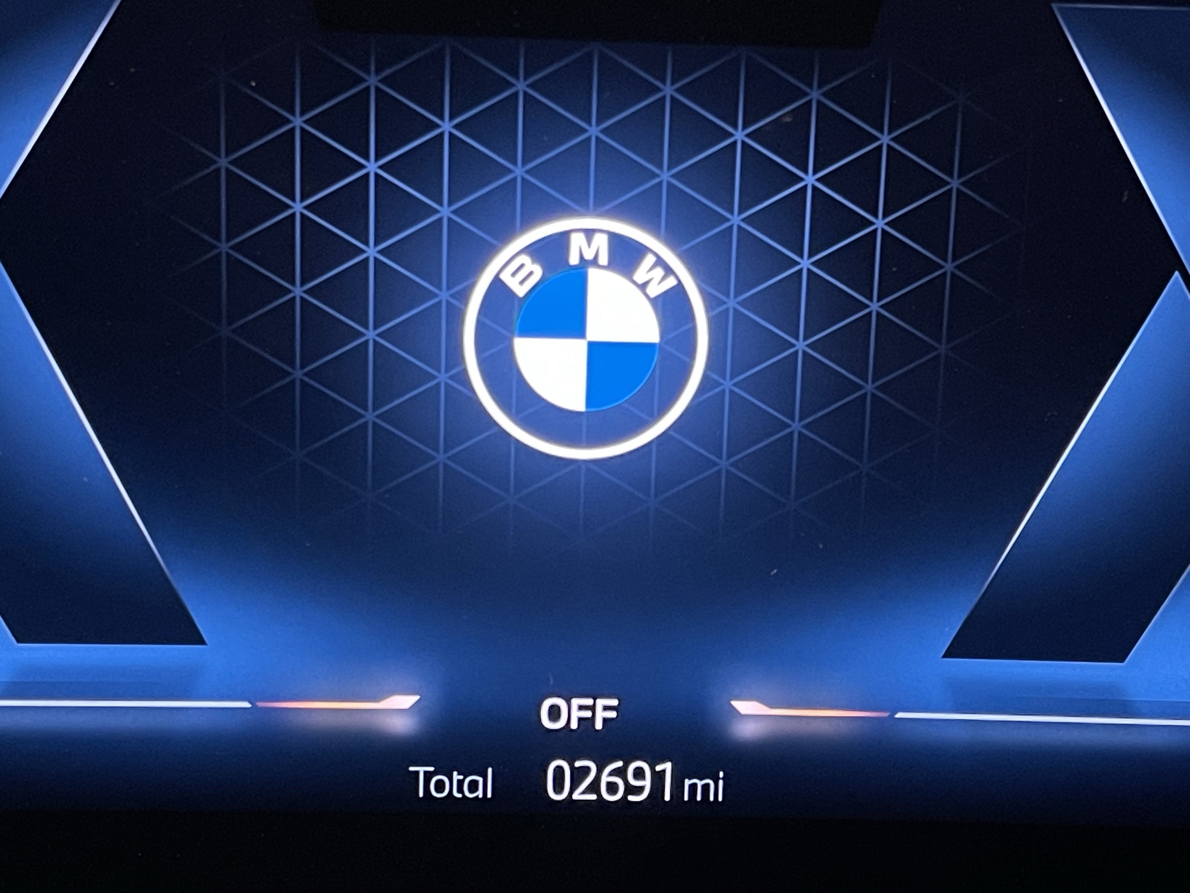 Used 2026 BMW 530i xDrive w/ M Sport Package AWD/4WD image 21