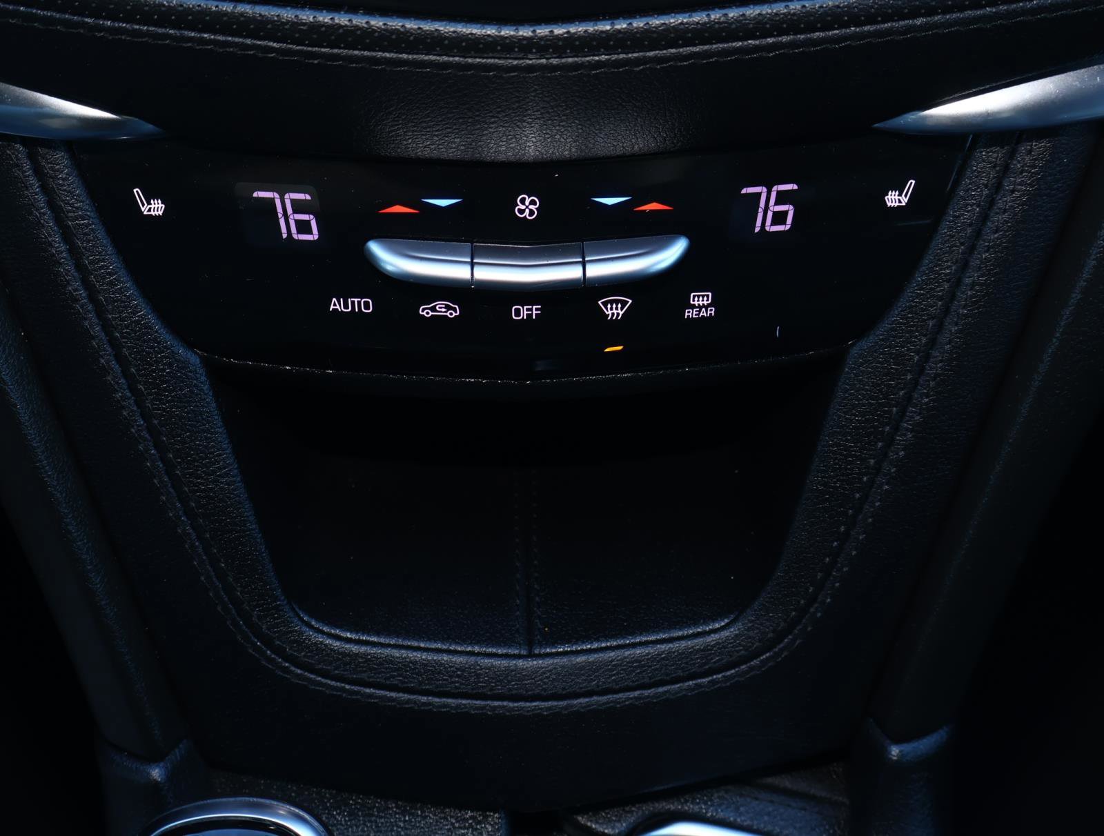 Certified 2022 Cadillac XT5 Premium Luxury w/ Technology Package image 30