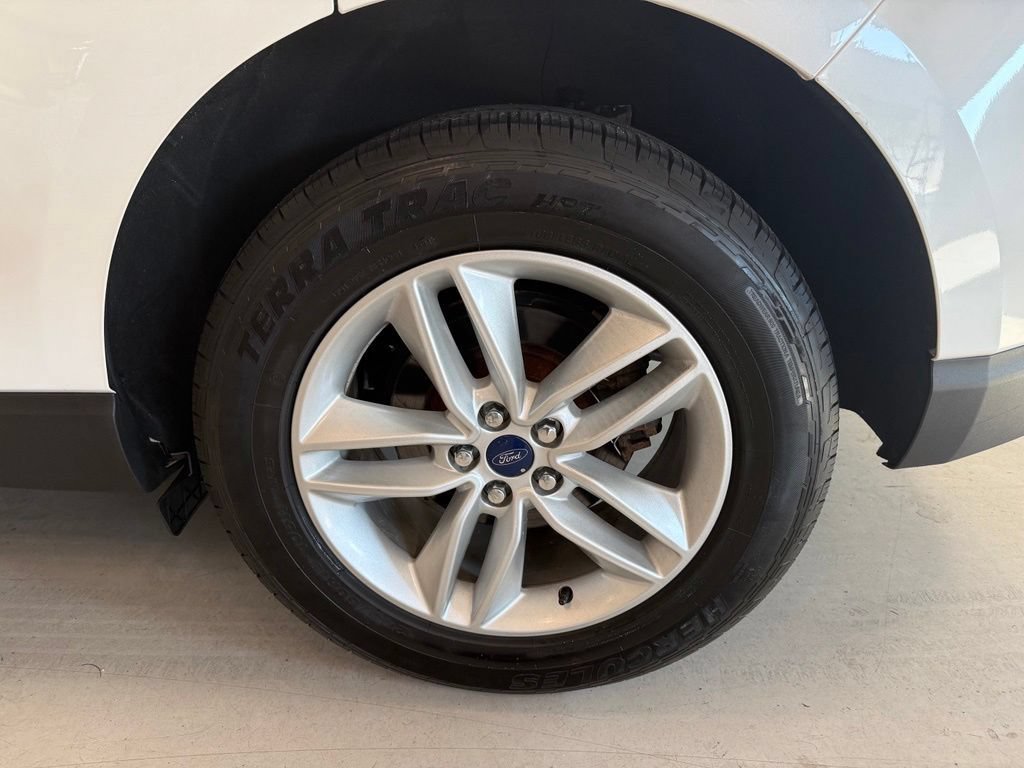 Used 2016 Ford Edge SEL w/ Equipment Group 201A AWD/4WD image 34