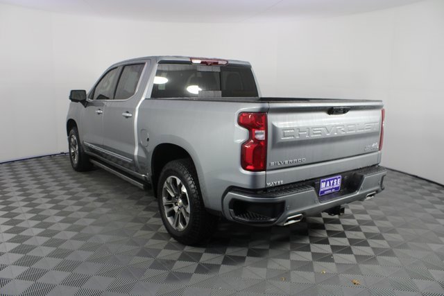 Used 2025 Chevrolet Silverado 1500 High Country w/ Technology Package image 27