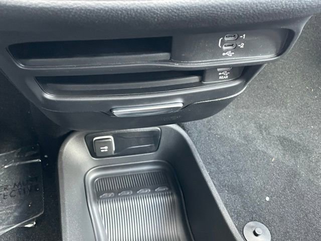 New 2026 Chrysler Pacifica Select FWD image 25