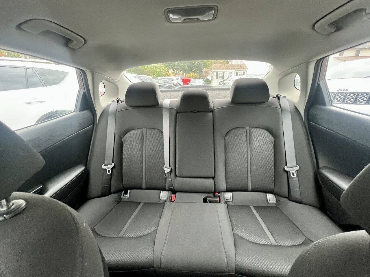 Used 2017 Kia Optima LX FWD image 16