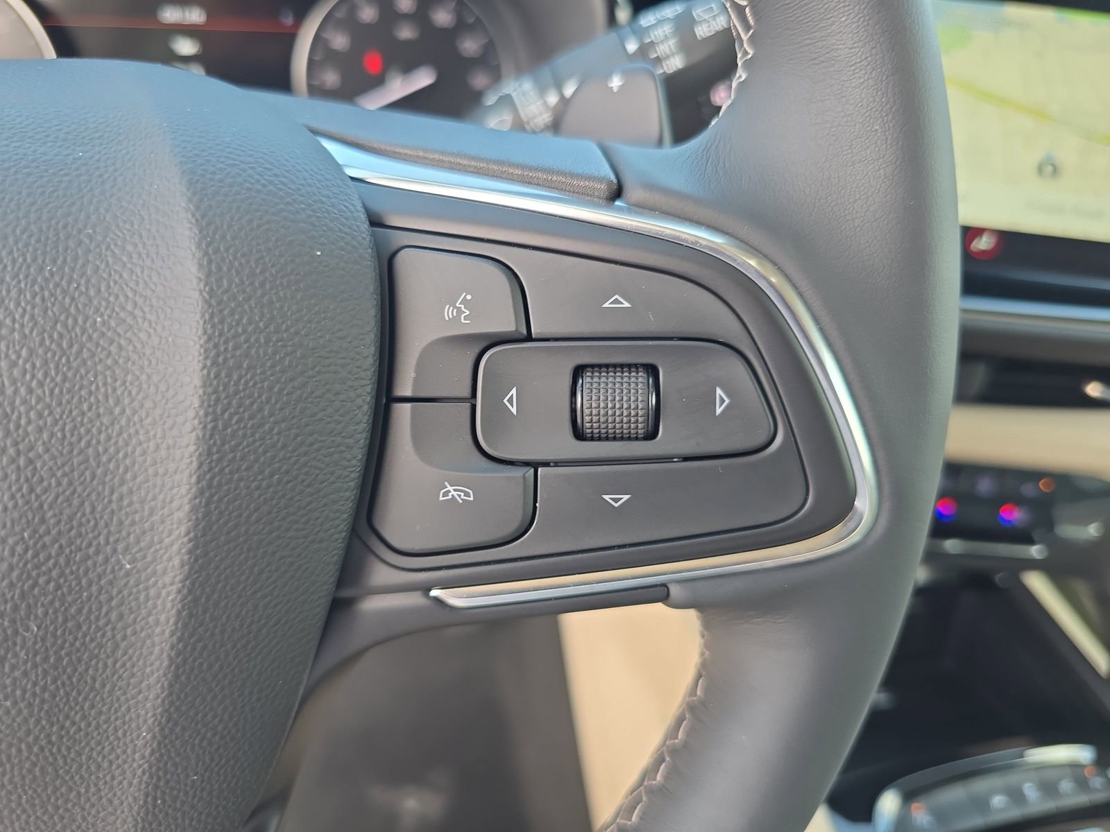 Used 2023 Buick Envision Avenir FWD image 25