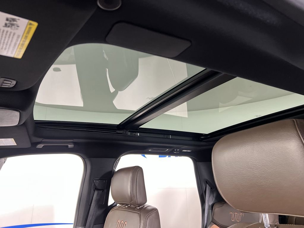 Used 2025 Ford Expedition King Ranch image 20