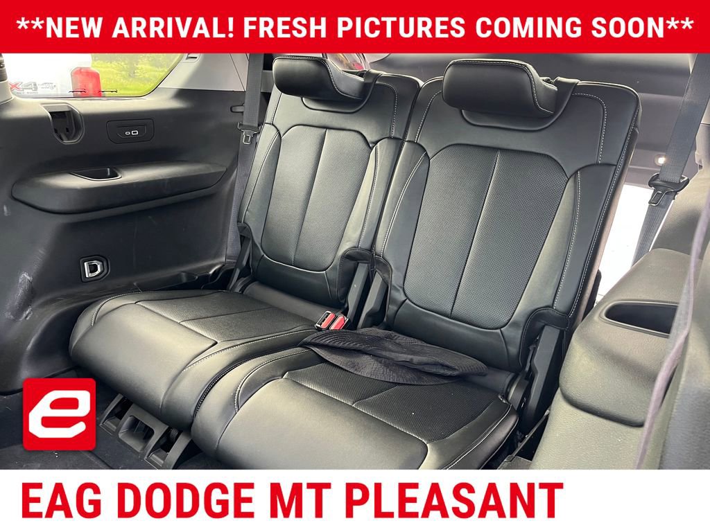 Used 2023 Jeep Grand Cherokee L Limited w/ Luxury Tech Group II AWD/4WD image 12