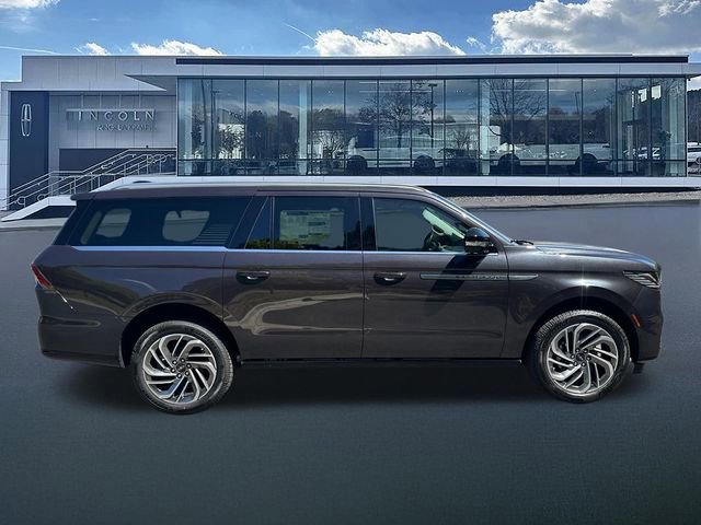 New 2026 Lincoln Navigator L Reserve AWD/4WD image 9