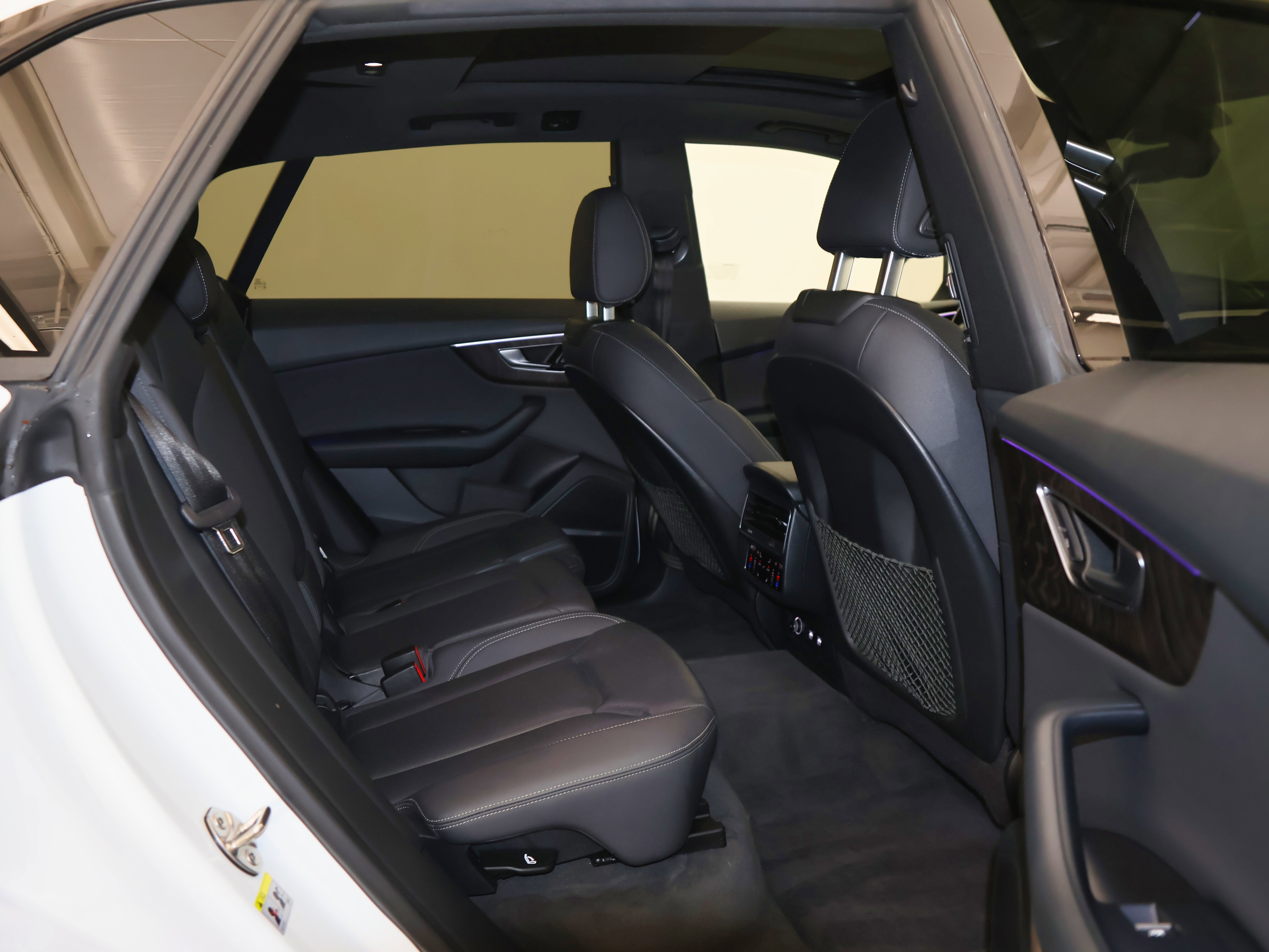 Used 2019 Audi Q8 Premium Plus w/ Premium Plus image 51