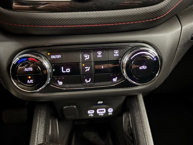 Used 2022 Chevrolet TrailBlazer RS w/ Technology Package image 22