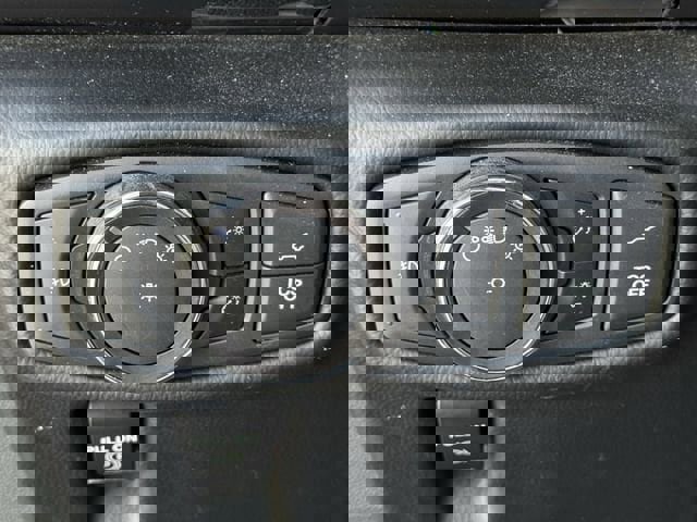 Used 2019 Lincoln Nautilus Reserve image 24