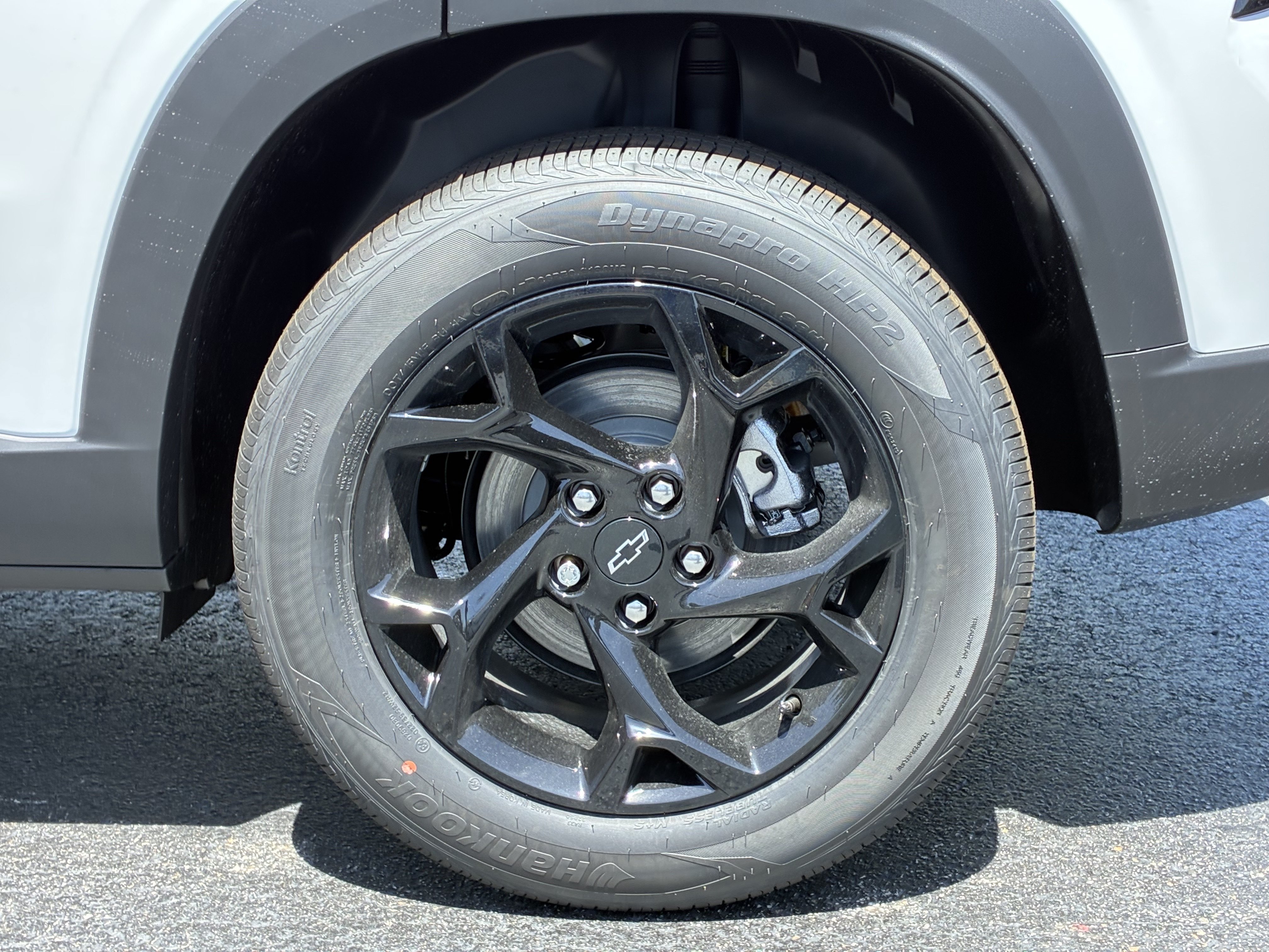New 2026 Chevrolet Trax LT w/ Driver Confidence Package FWD image 9