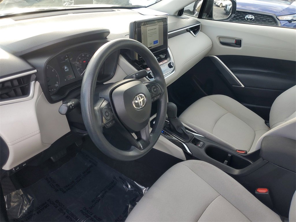 Used 2025 Toyota Corolla Cross L image 15