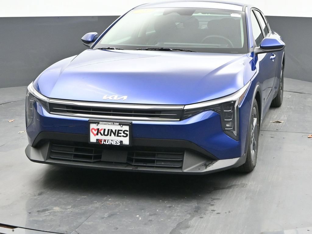Used 2025 Kia K4 LXS FWD image 4