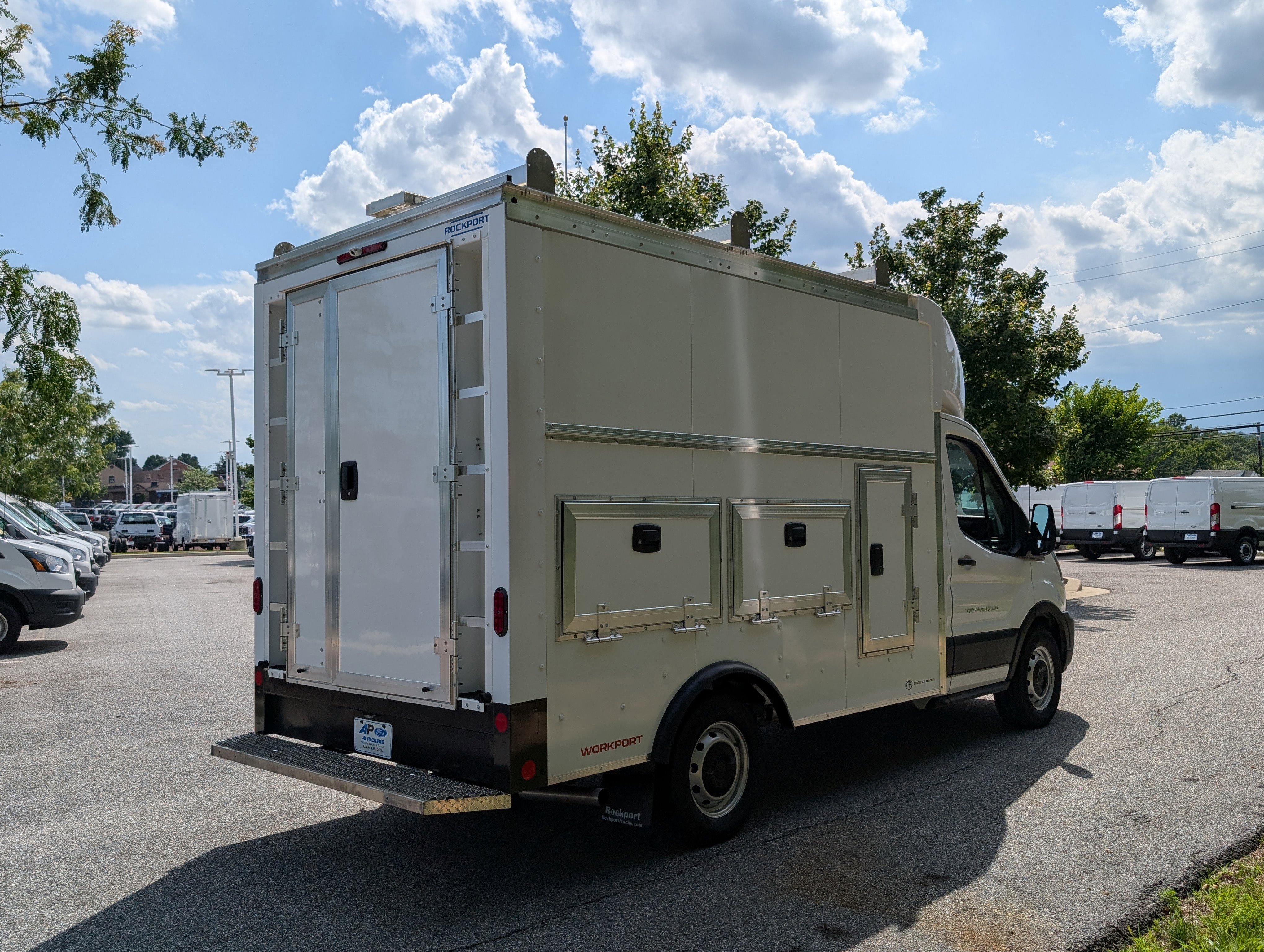 New 2025 Ford Transit 350 image 3