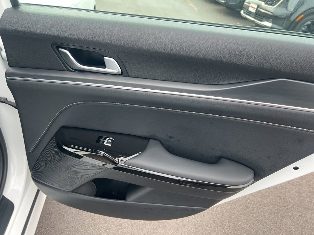 Certified 2025 Kia K5 GT-Line image 15