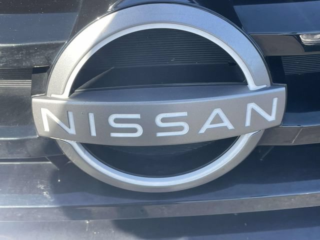 Used 2025 Nissan Pathfinder SV FWD image 3