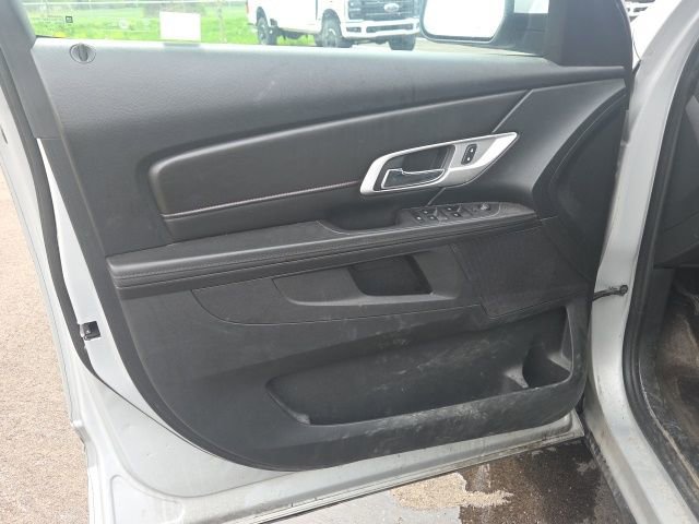 Used 2017 GMC Terrain SLE FWD image 23