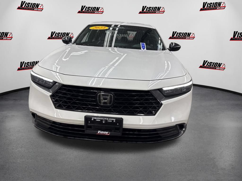 Used 2023 Honda Accord Sport image 2