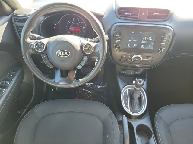 Used 2018 Kia Soul + image 13