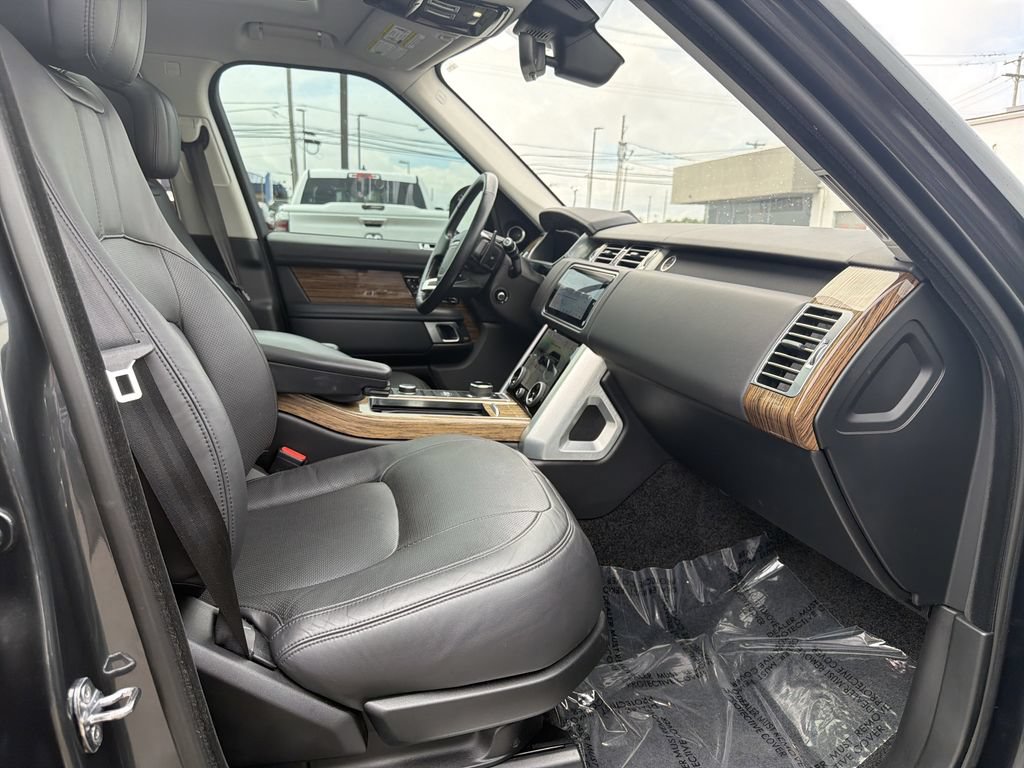 Used 2019 Land Rover Range Rover Supercharged AWD/4WD image 16