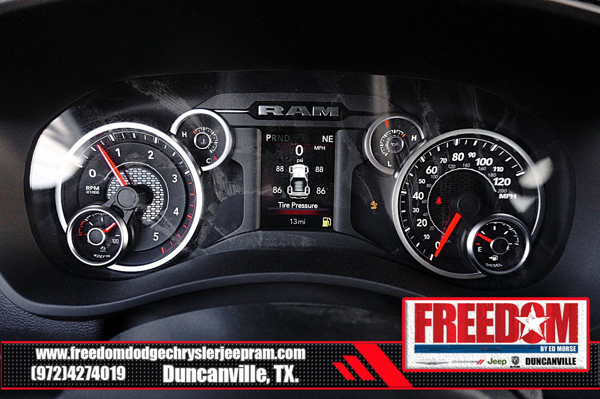New 2026 RAM 2500 Tradesman AWD/4WD image 18