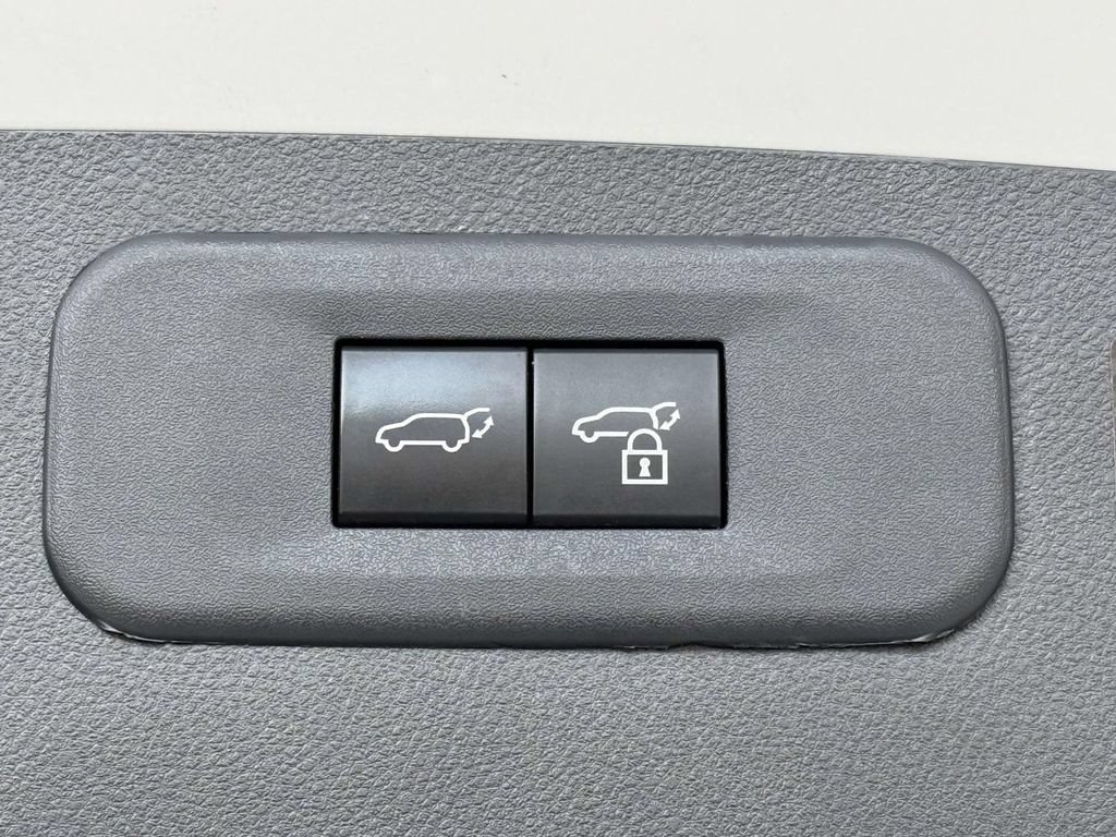 Certified 2025 Lexus NX 350 AWD w/ Accessory Package (2T) image 18