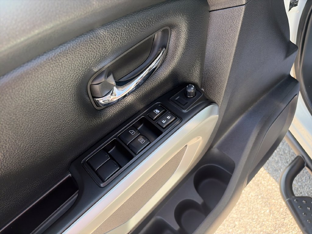 Certified 2024 Nissan Titan SV w/ SV Convenience Package AWD/4WD image 13