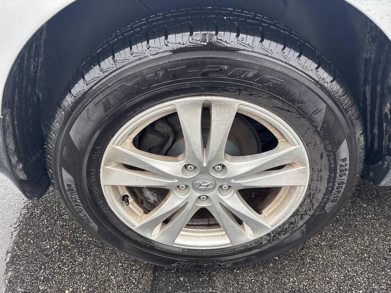 Used 2011 Hyundai Santa Fe SE FWD image 24
