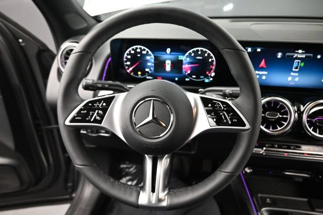 Used 2026 Mercedes-Benz GLB 250 4MATIC image 12