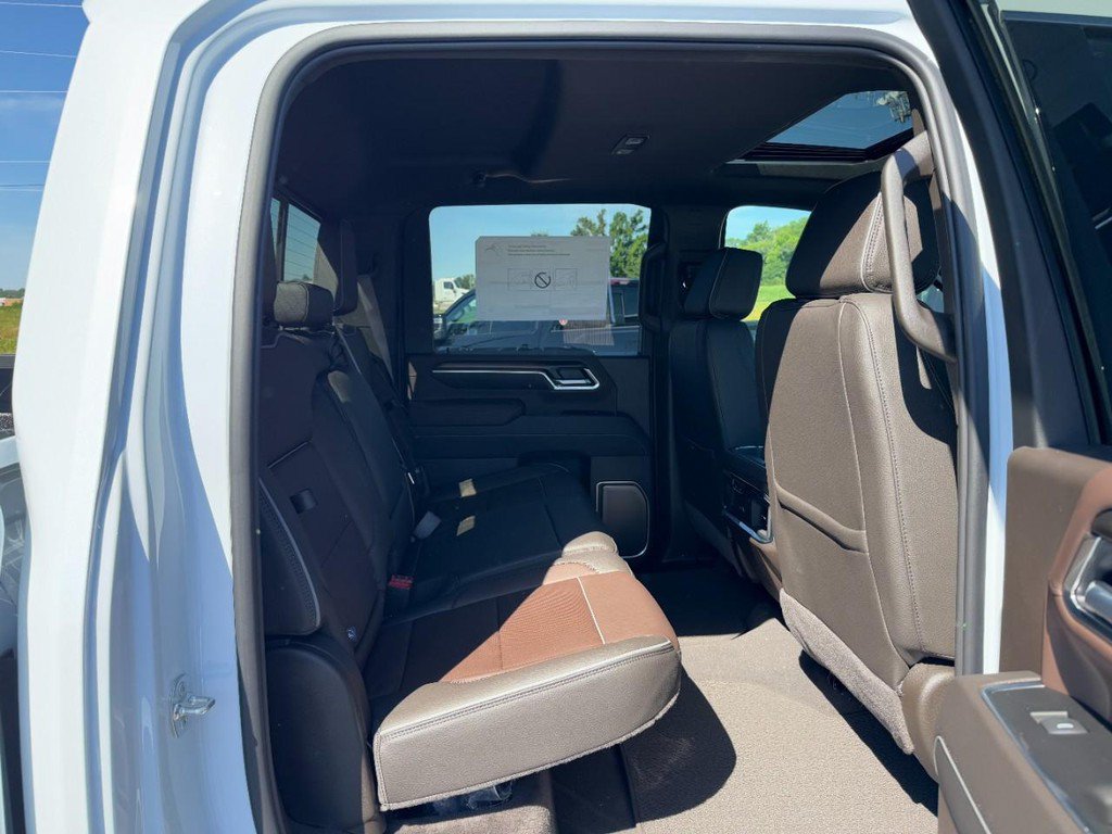 New 2026 GMC Sierra 2500 Denali w/ Denali Reserve Package AWD/4WD image 7