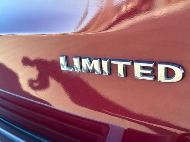 Certified 2019 Jeep Grand Cherokee Limited w/ Luxury Group II image 23