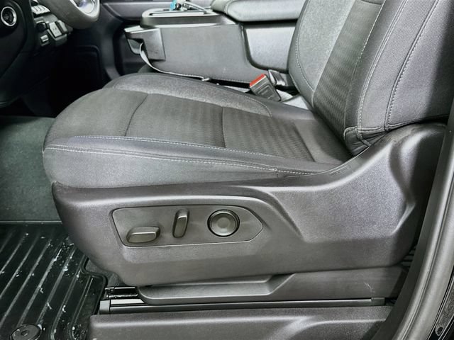 Used 2024 Chevrolet Silverado 1500 Custom AWD/4WD image 19