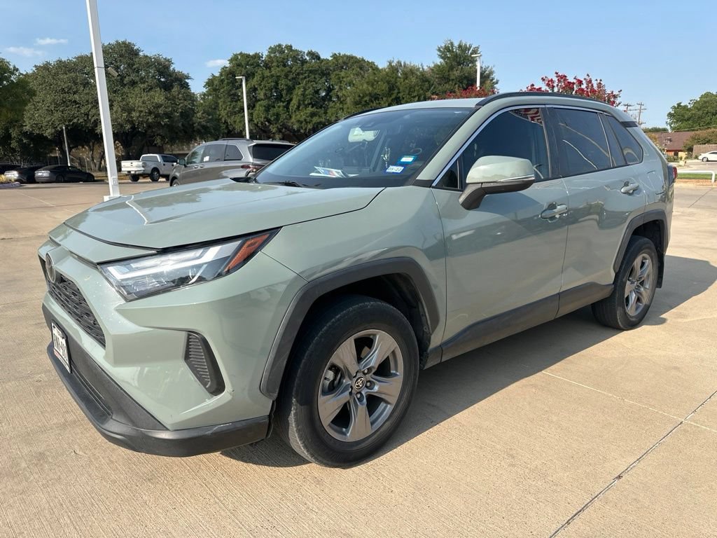 Used 2022 Toyota RAV4 XLE FWD video 1