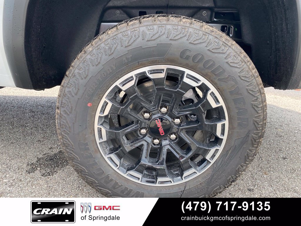New 2026 GMC Canyon AT4 w/ Technology Plus Package AWD/4WD image 13