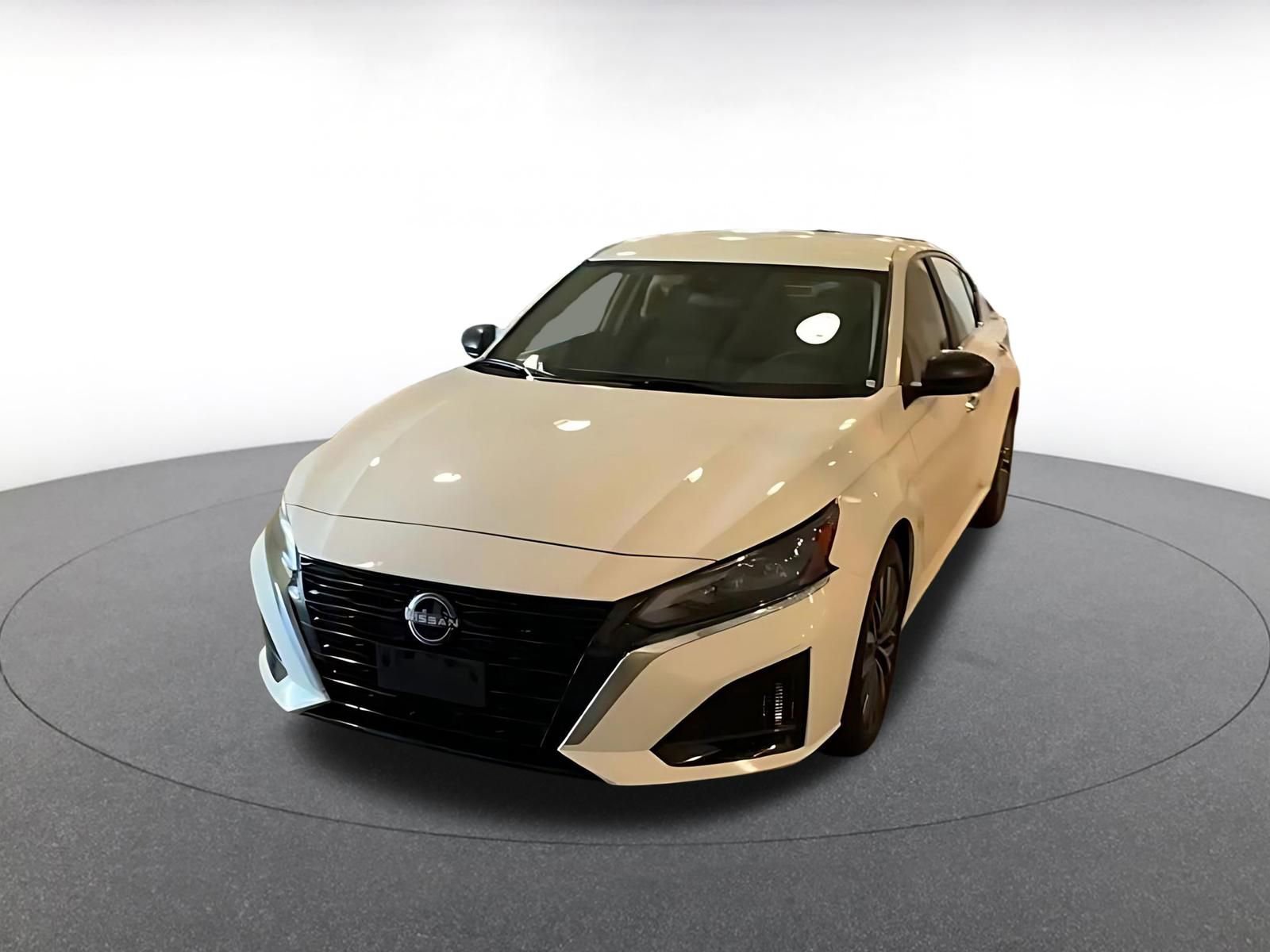 Used 2025 Nissan Altima 2.5 SV image 7