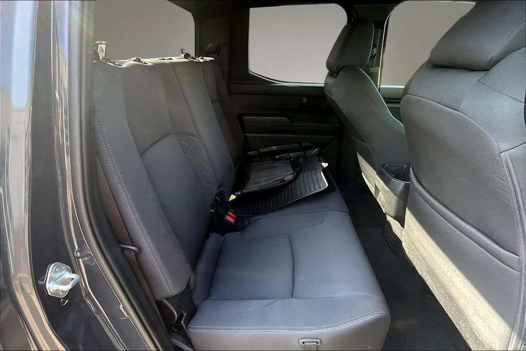 Used 2024 Toyota Tacoma SR5 AWD/4WD image 25