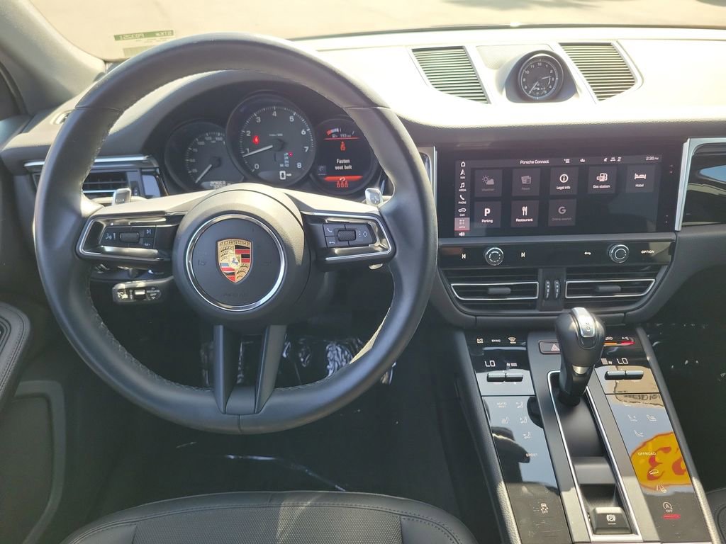 Used 2023 Porsche Macan Turbo AWD/4WD image 4
