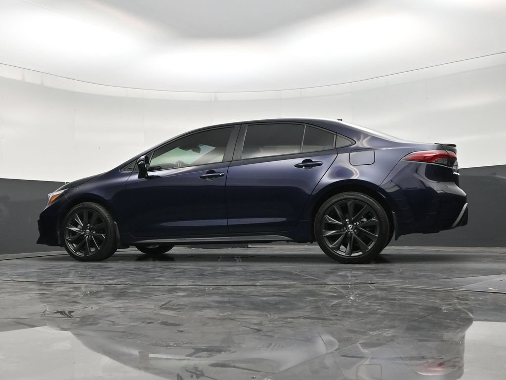 Used 2025 Toyota Corolla XSE FWD image 21