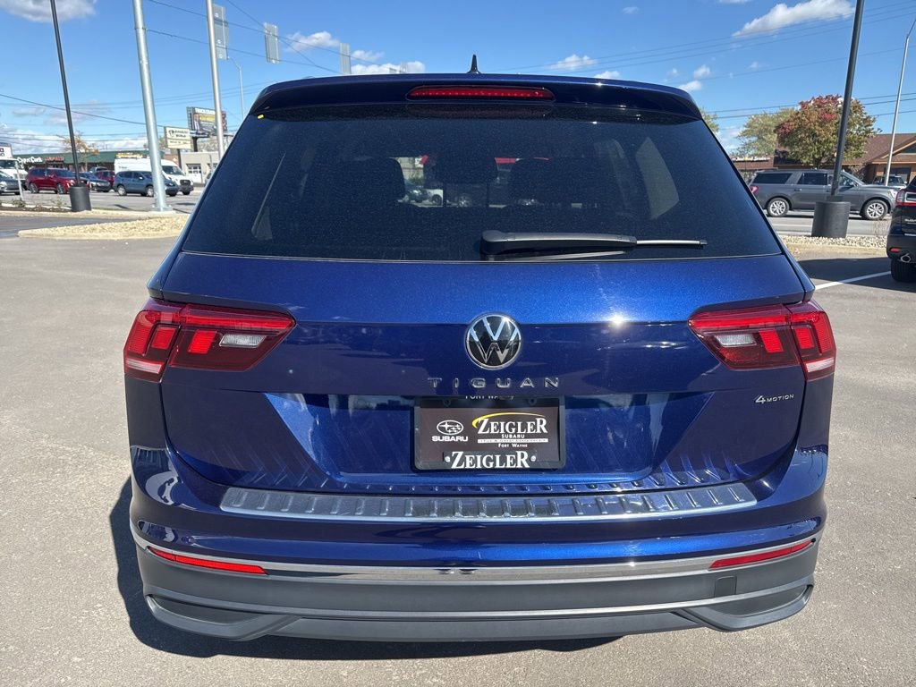 Used 2024 Volkswagen Tiguan SE image 5