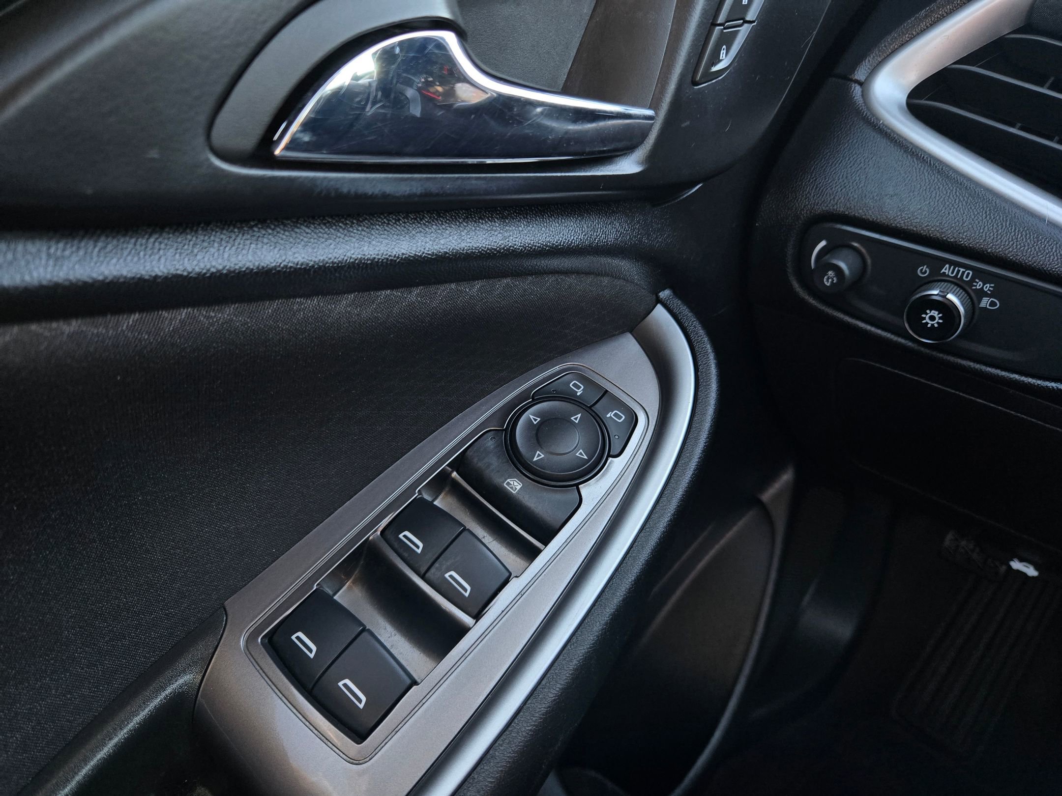 Used 2022 Chevrolet Malibu LS w/ Driver Confidence Package II image 21