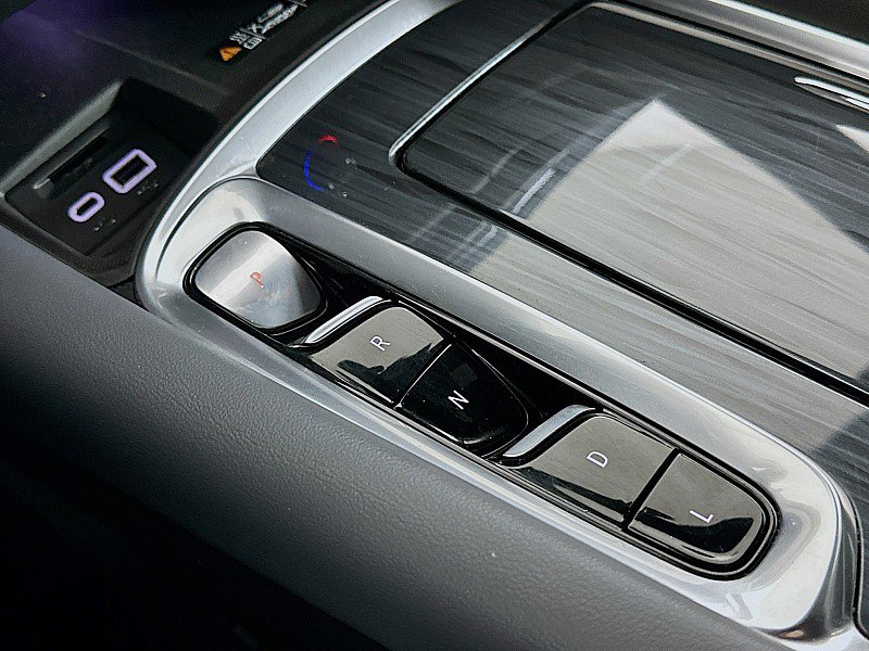 Used 2023 Buick Enclave Essence w/ Trailering Package, 5000 lbs. image 17